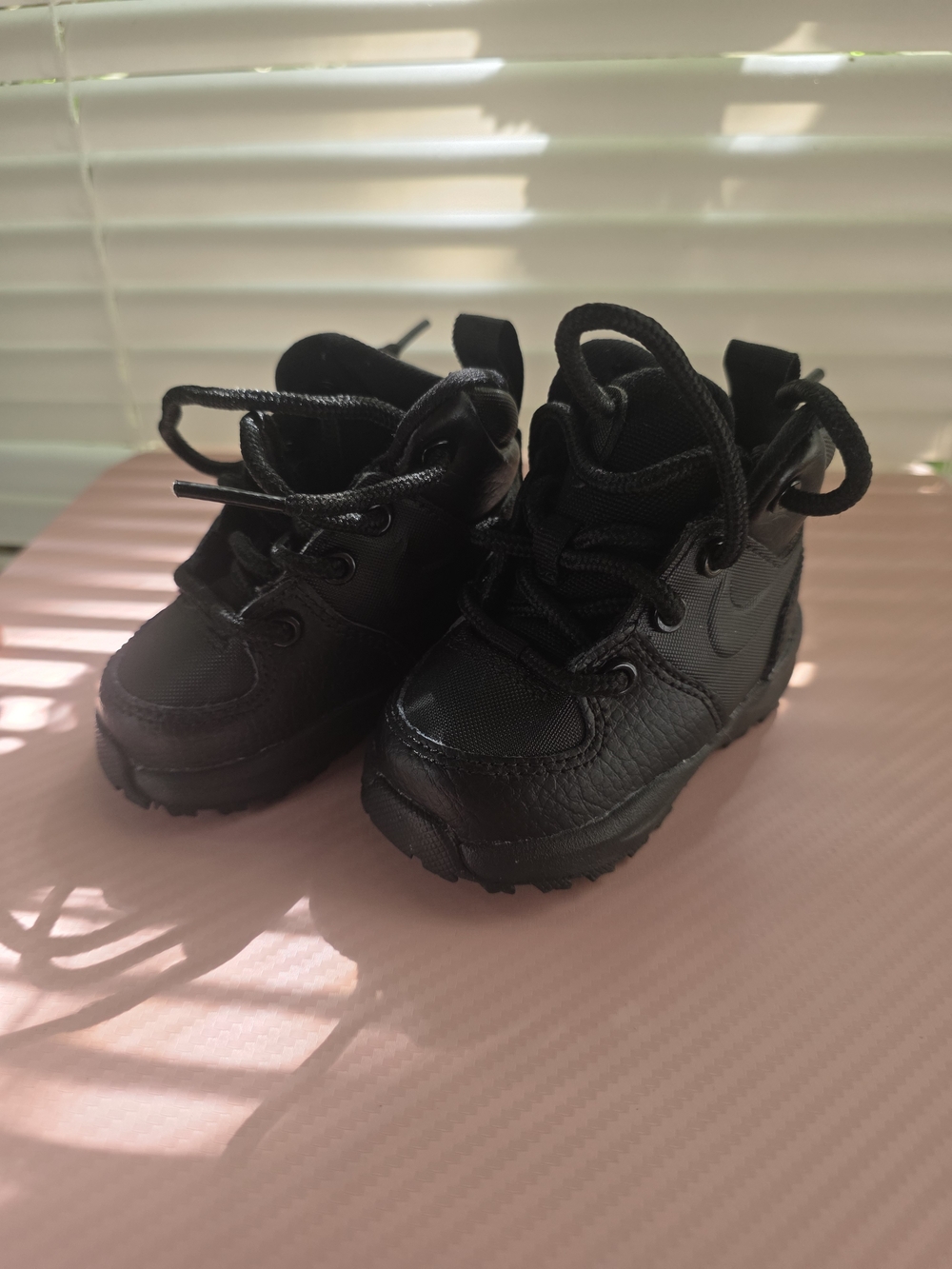 Nike Black Manoa Lace-Up Boots